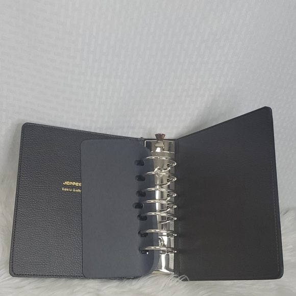 Jeppesen Airway manual binder great condition - Picture 4 of 5